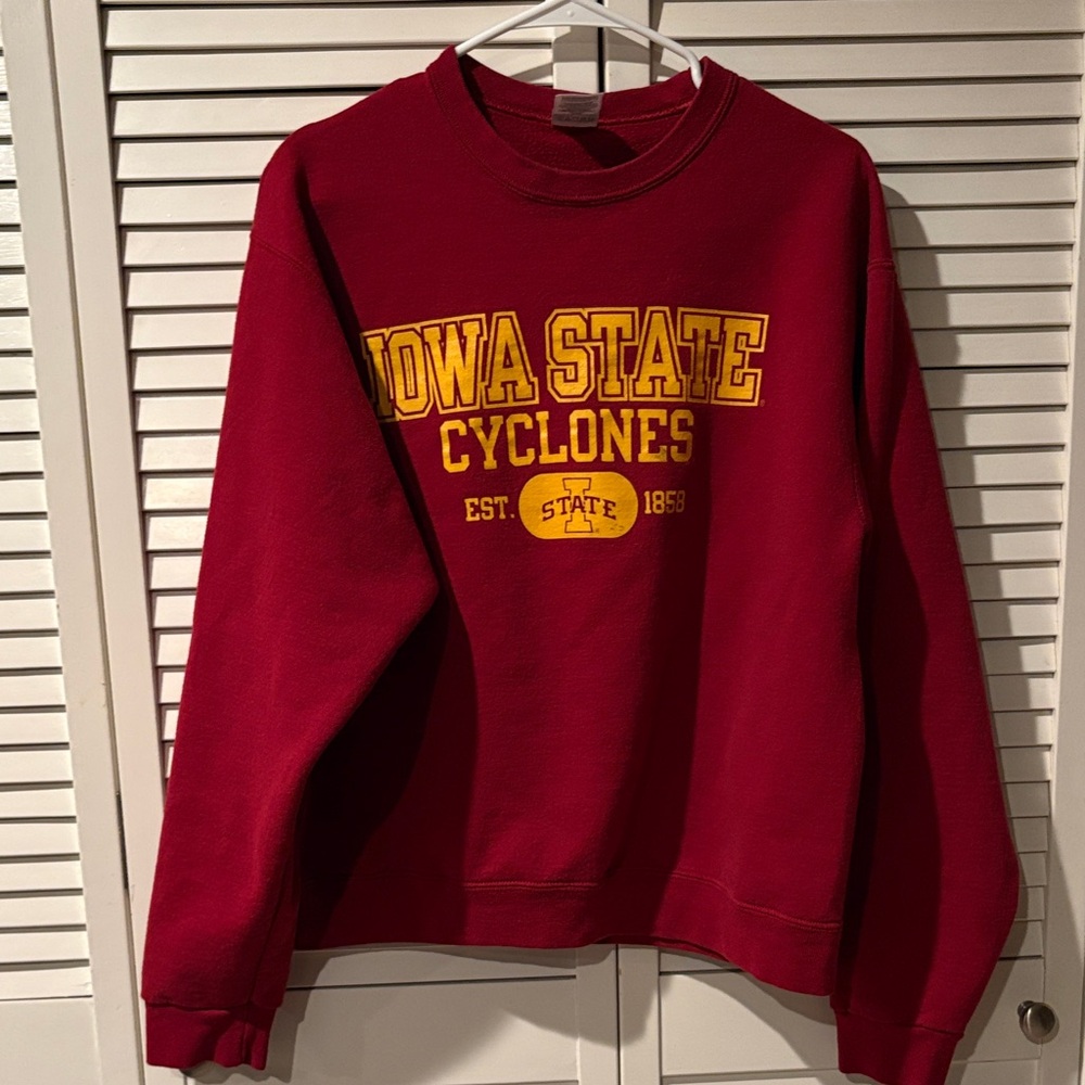 Jerzees Women's Red and Gold Iowa State Sweater